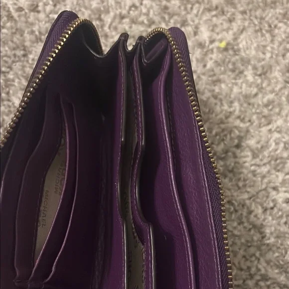 Michael Kors Purple Leather Wallet with Gold Emblem - Picture 2 of 3